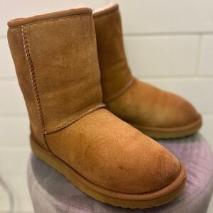 UGG classic Short 2 Chestnut Suede Sheepskin Y2K Surf Cozycore Boot Womens 7
